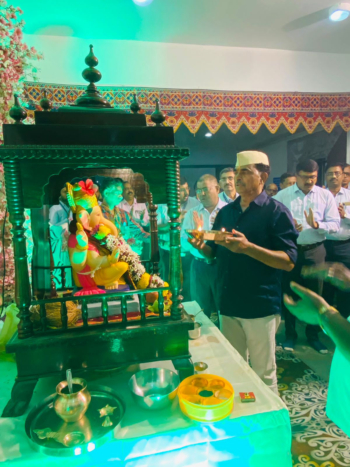 1_1691644447guest_1662703346bappa_aarti.jpg